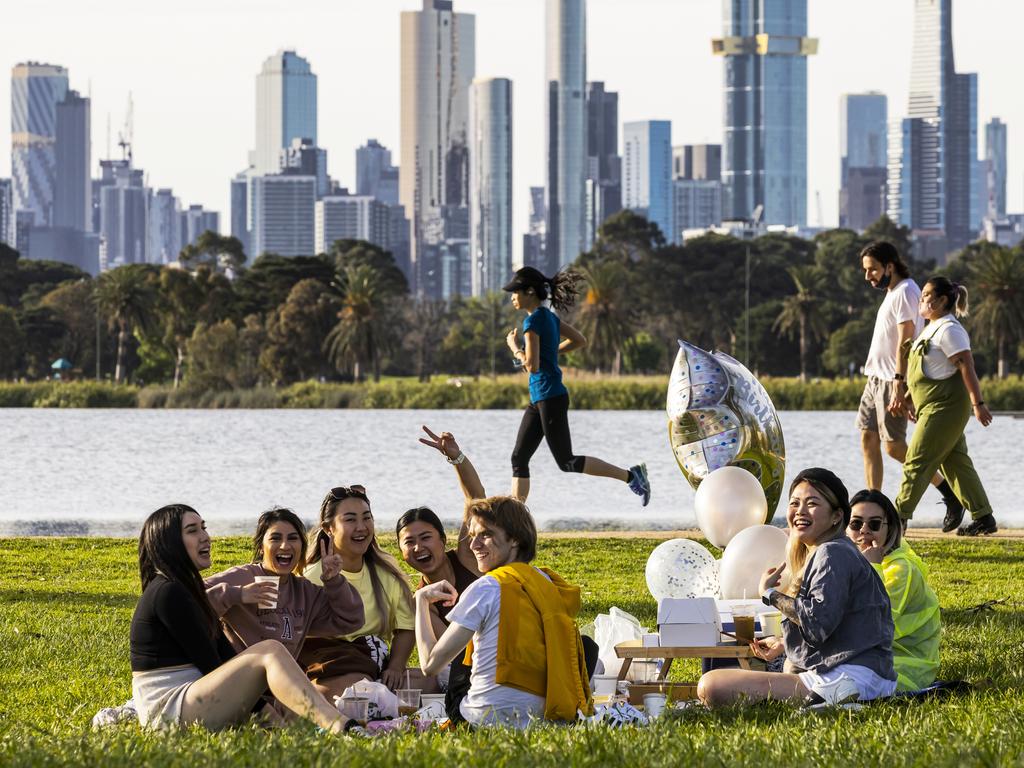 People at Albert Park Lake in Melbourne, Australia. Picture: Daniel Pockett/Getty Images