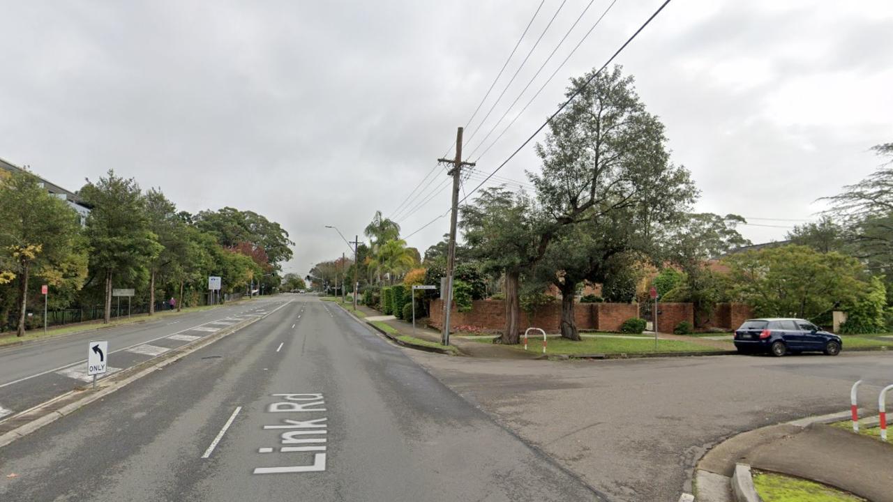 Man’s ‘threatening’ act outside synagogue: cops