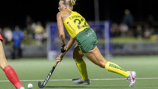 Tatum Stewart in action for the Hockeyroos.