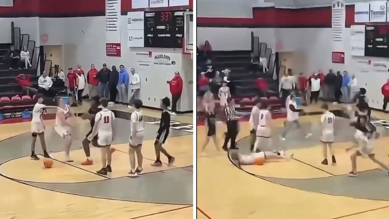 Insane double knockout in basketball fight