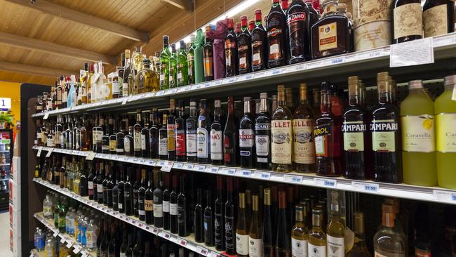 Plan to replace op-shop with bottle shop