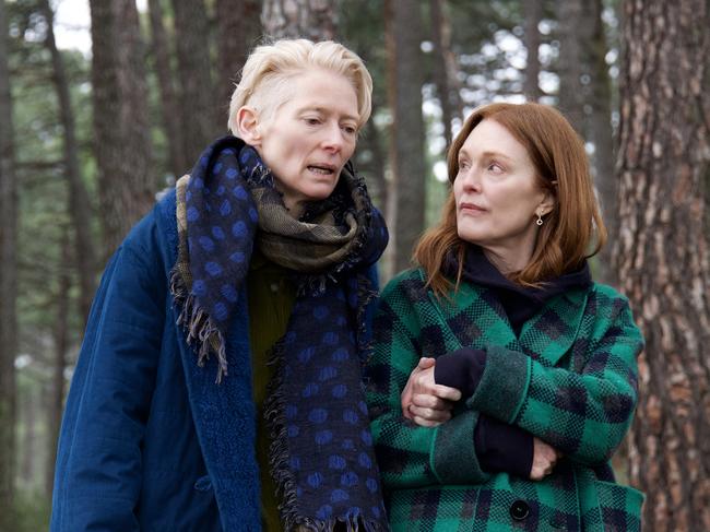 Tilda Swinton and Julianne Moore in The Room Next Door.