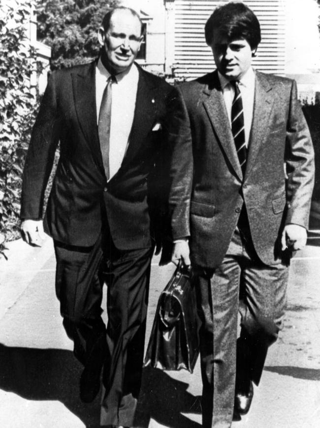 Businessman Kerry Packer, with his lawyer Malcolm Turnbull in1984.