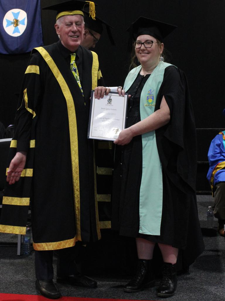 Jessie-Lynne Oszlovits graduated with a Bachelor of Psychological Science with Distinction at the CQUniversity graduation ceremony in Bundaberg on December 14, 2023.