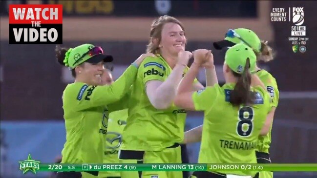 Thunder bowlers run rampant on Stars bats