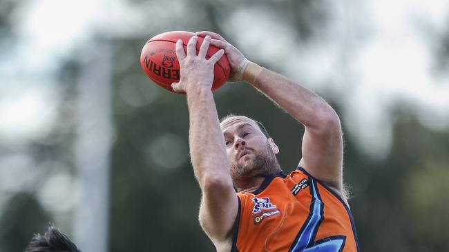 Kaine Bundy marking for Lyndhurst. Picture: Valeriu Campan