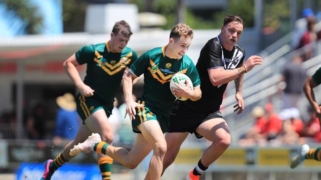 Sam Walker playing in Australian Schoolboys v Junior Kiwis, Dolphin Stadium, Redcliffe - Please credit QRL Media.