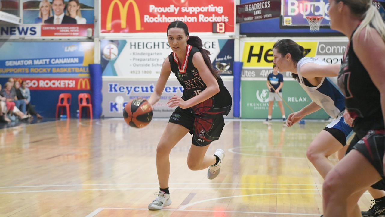 BASKETBALL ConocoPhillips CQ Cup Rd 1: Mackay Meteorettes' Denesha Bobongie with the ball