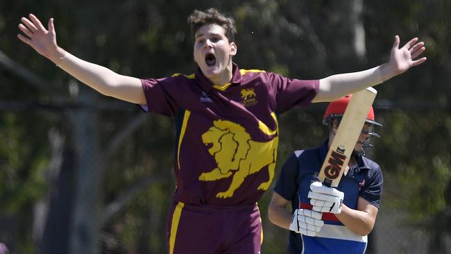 Kobe Smith appeals for a wicket for Fitzroy Doncaster. Picture:Andy Brownbill