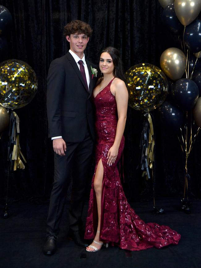 SCHOOL FORMAL 2022 - CALVARY CHRISTIAN COLLEGE. Amulek Chong (not graduating student) and Felicity Jenner. Picture: Evan Morgan