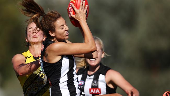 Steph Chiocci takes a strong mark as the Magpies assert their authority over Richmond. Picture: Michael Klein