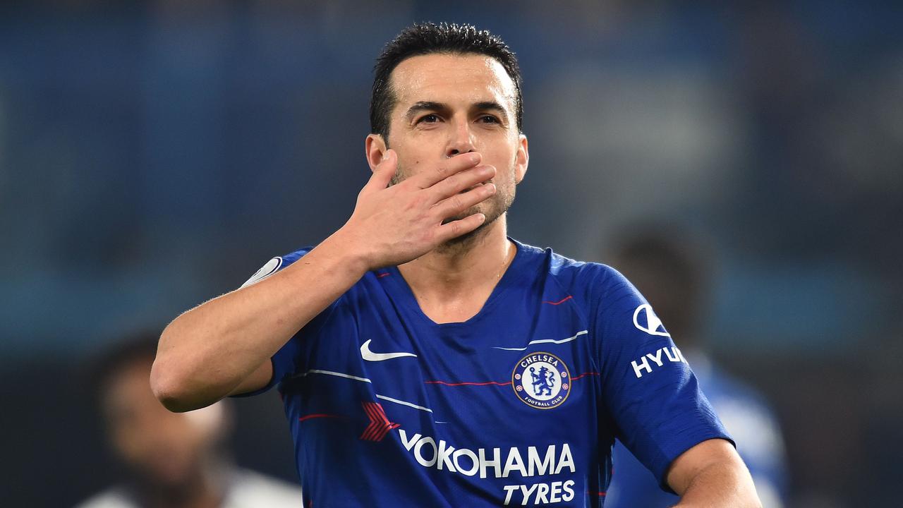 Chelsea have bounced back from some disappointing results to dismantle London rivals Tottenham.