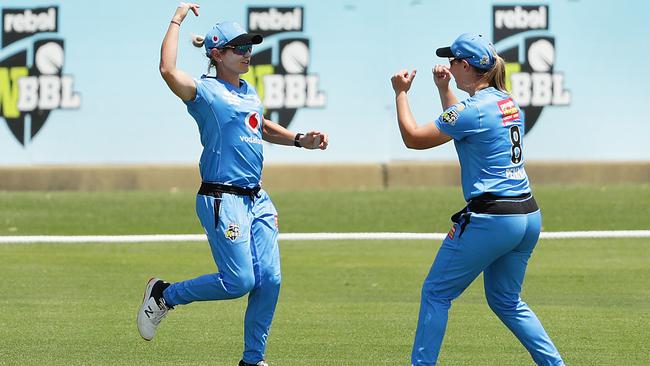 Bridget Patterson celebrates taking a ripping catch to dismiss Georgia Wareham. Picture: Mark Metcalfe/Getty Images