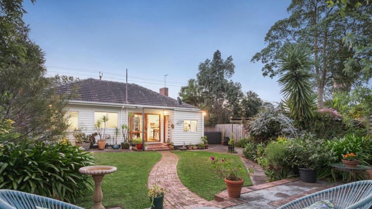 154 Station St, Box Hill South, sold well above expectations.