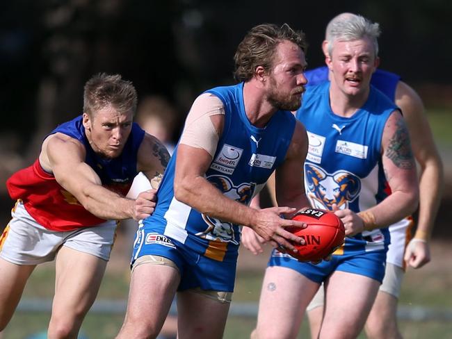 Matthew McIlrath in action for Croydon North-MLOC. Picture: Field of View Sports Photography