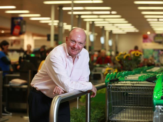 Gordon Cairns has purchased an additional $120,000 worth of Woolworths shares.