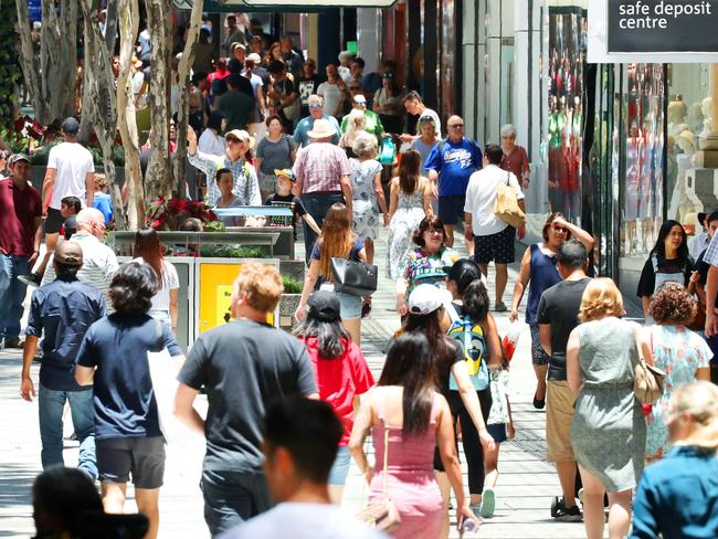 Boxing day sale shoppers crowd the Queens Street Mall, Brisbane. Photographer: Liam Kidston.