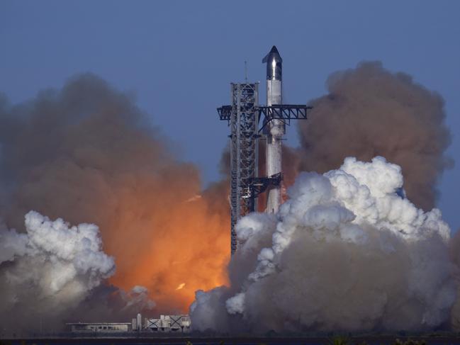 SpaceX’s mega rocket Starship launches for a test flight from Starbase in Boca Chica, Texas. Picture: Eric Gay / AP