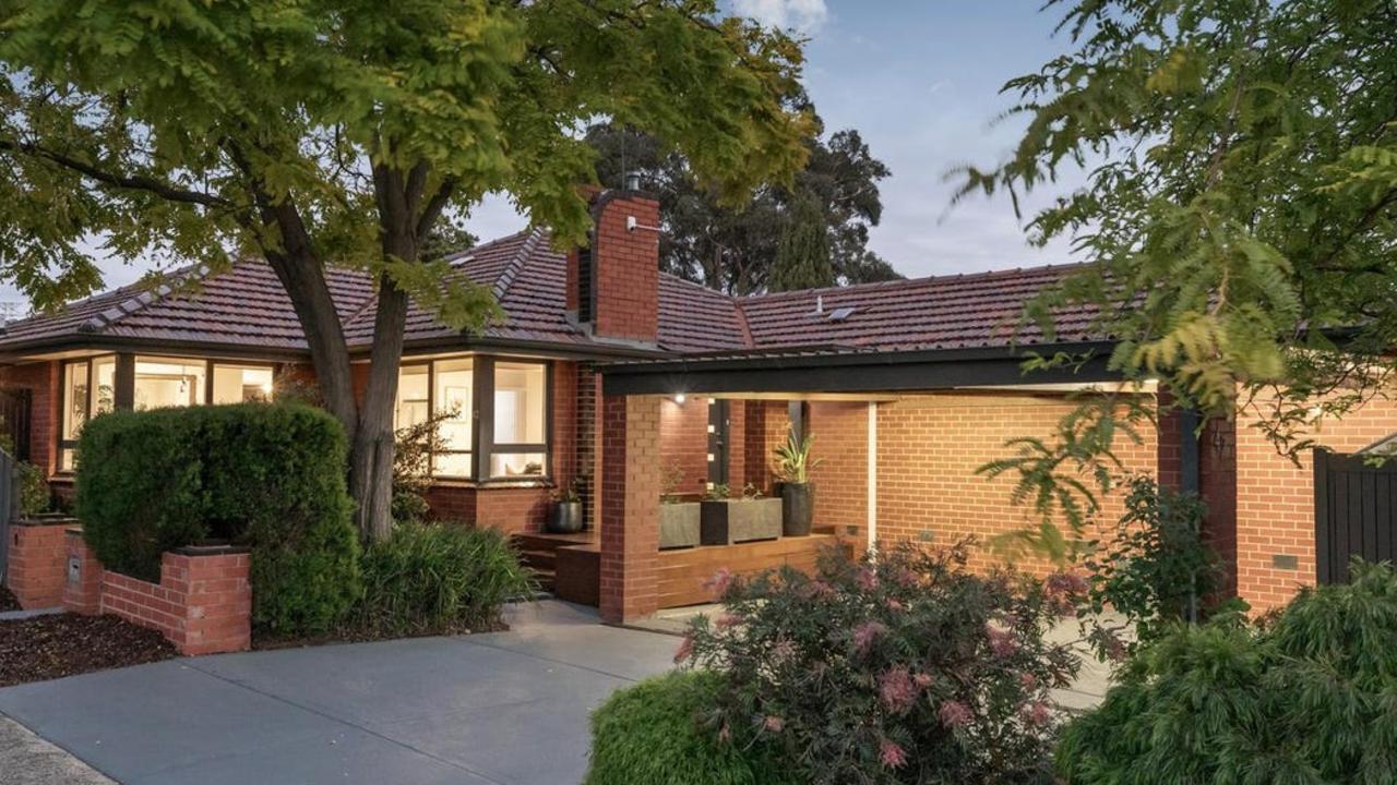 25 suburbs where Melbourne homes outearned their owners