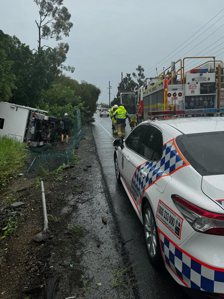 Gold Coast severe thunderstorm warning: Heavy rainfall, roads flooded ...