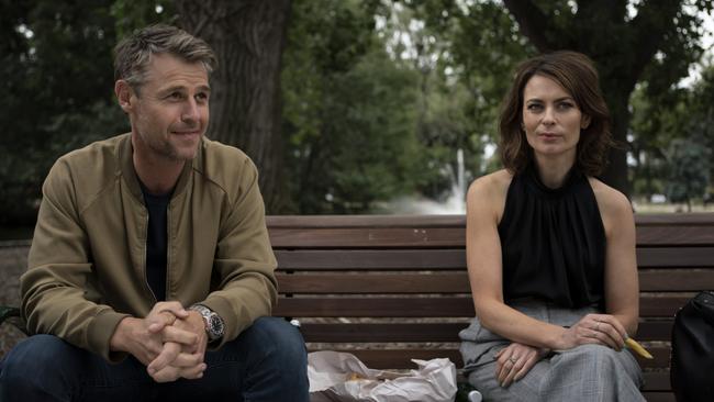 Rodger Corser and Kat Stewart in Five Bedrooms.