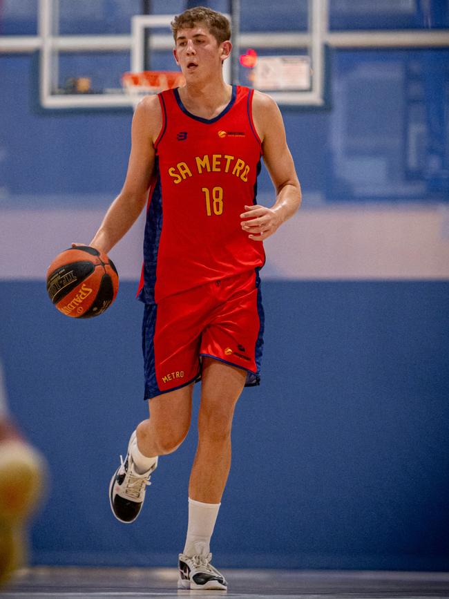 Alex Dodson is one of several Adelaide 36ers playing at the Under-18 National Championships. Picture: Taylor Earnshaw Photography