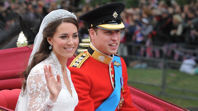 Kate Middleton, Duchess of Cambridge, pregnant with her first child ...