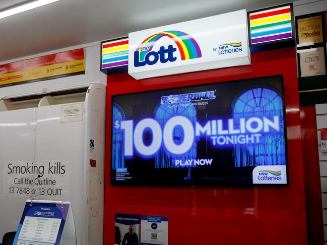 SYDNEY, AUSTRALIA - NewsWire Photos August 22, 2024: Powerball jackpots at $100 million on Thursday night. Picture: NewsWire / Nikki Short