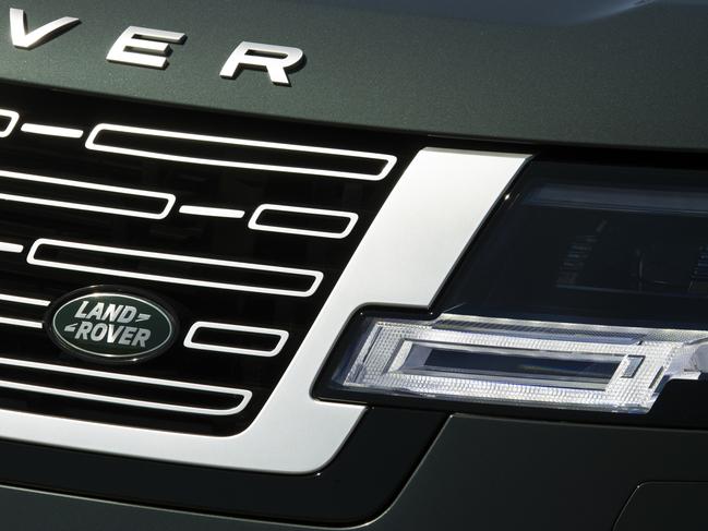 EMBARGO FOR TWAM 10 SEPTEMBER 2022. FEE MAY APPLY.  Range Rover Autobiography LWB P530. Source: Supplied