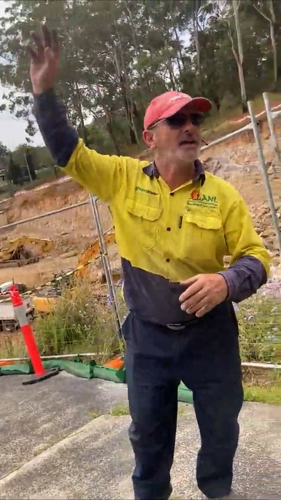 Homeowners confront builder over damage