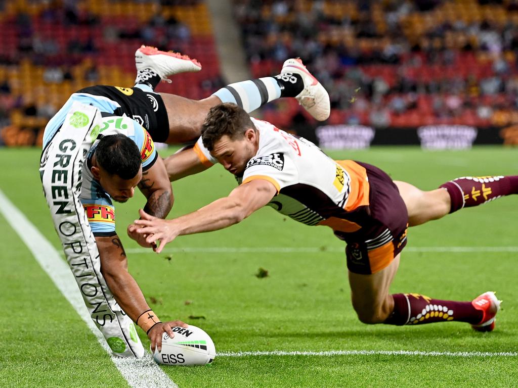 Sharks winger Sione Katoa opened the scoring on Saturday evening. (Photo by Bradley Kanaris/Getty Images)