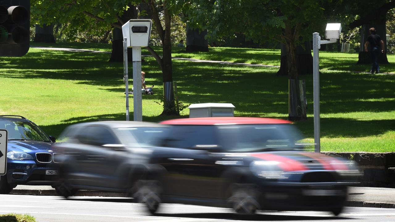 speeding-fines-victoria-drivers-slugged-a-total-of-318-6m-in-fines