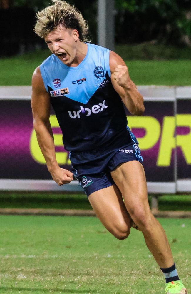 Tom Baulch kicked four first quaretr goals for the Darwin Buffaloes. Picture: Celina Whan / AFLNT Media