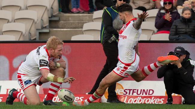 James Graham held the ball on the tee for Gareth Widdop. Picture: Steve Christo