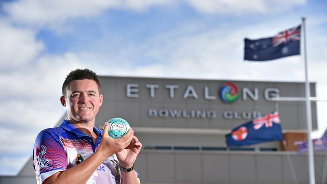 Aron Sherriff outside Ettalong Bowling Club (AAP IMAGE / Troy Snook)