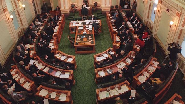 FEBRUARY 20, 1995 : View from public gallery of first sitting of new parliament, 20/02/95. Pic Philip Norrish. Queensland / Building / Interior