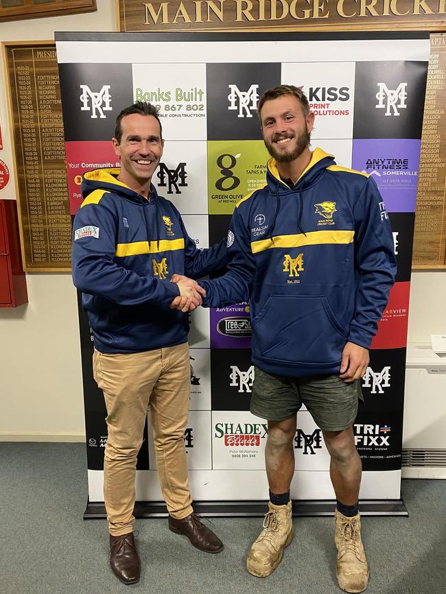 Main Ridge coach Gareth Wyatt welcomes recruit Tom Finn. Picture: Facebook