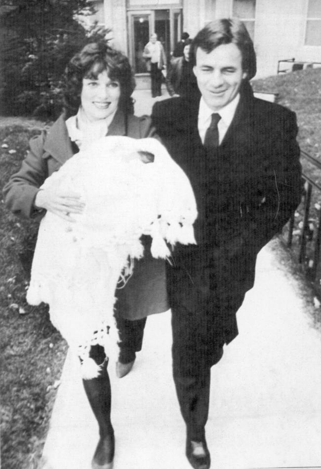 Margaret Trudeau Kemper and second husband real estate Fried Kemper with their son Kyle in 1984.