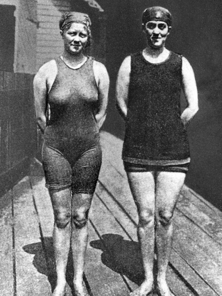 Aust swimmer Wilhemina ("Mina") Wylie with 1912 Olympic gold medallist Sarah ("Fanny") Durack.