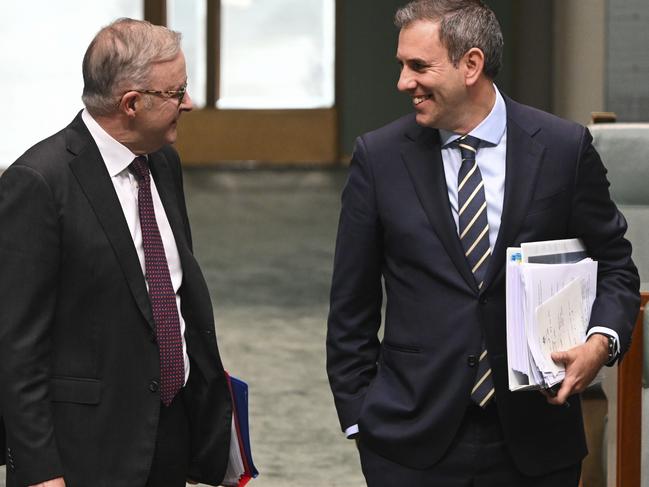 CANBERRA, AUSTRALIA, NewsWire Photos. NOVEMBER 15, 2023: The Prime Minister, Anthony Albanese and Federal Treasurer Jim Chalmers during Question Time at Parliament House in Canberra. Picture: NCA NewsWire / Martin Ollman