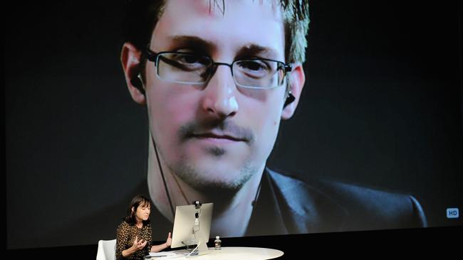 Both security agencies and leaders seem more than happy to make NSA whistleblower Edward Snowden a scapegoat for the Paris attacks