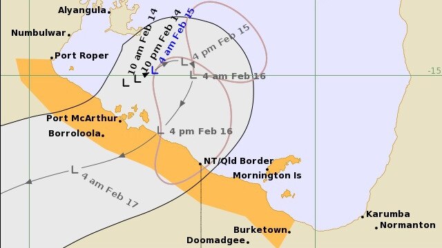 The Bureau of Meteorology's latest forecast path for Tropical Low 07U shows the Bureau's best estimate of the cyclone's future movement and intensity. The yellow indicates the watch zone for gale winds for the next 24 hours.