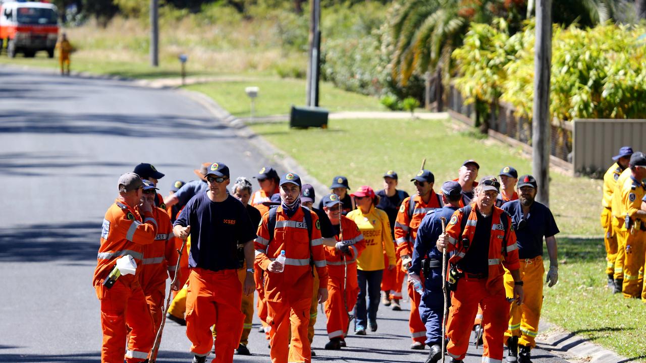 Police, SES, firefighters, surf life savers and local volunteers searching on the third day since William went missing. Picture: Nathan Edwards