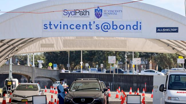 The community has become familiar with drive-thru Covid-19 testing sites — next there may be driv-thru vaccination sites. Picture: NCA NewsWire / Damian Shaw