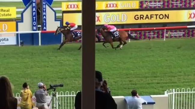 VIDEO: Snitz wins Country Championships Qualifier