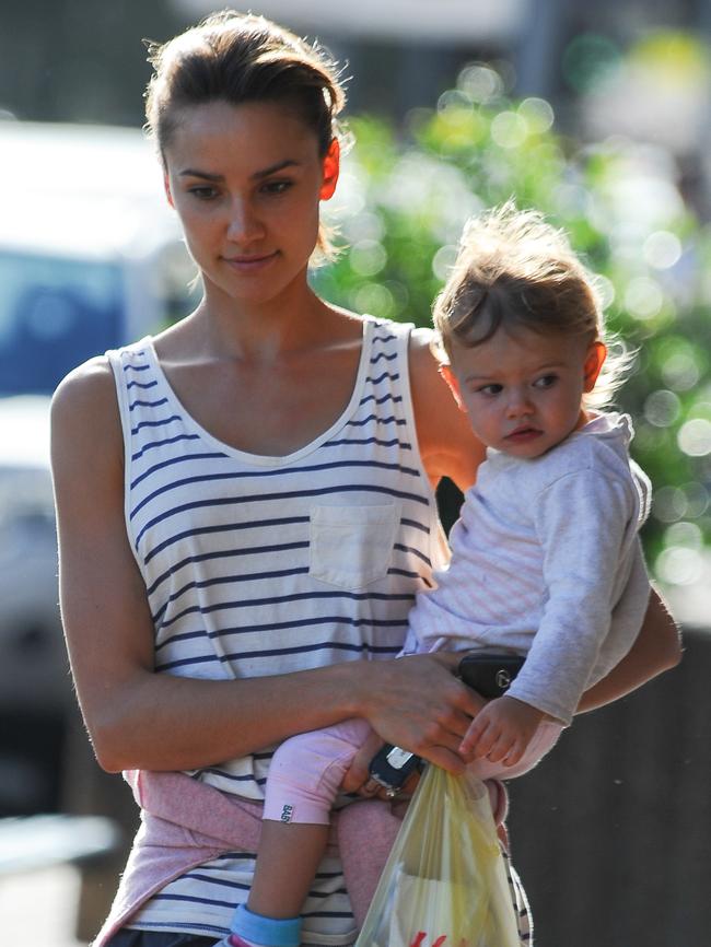 Rachael Finch took time out to relax with her daughter.