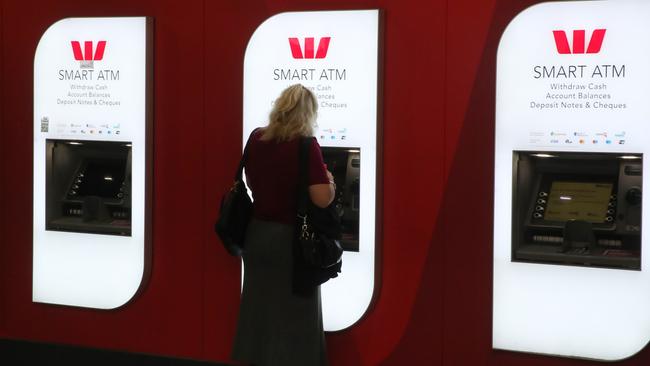 MELBOURNE, AUSTRALIA - NewsWire Photos, DECEMBER 7, 2022. General economic coverage from central Melbourne. Westpac in Swanston street. Picture: NCA NewsWire / David Crosling