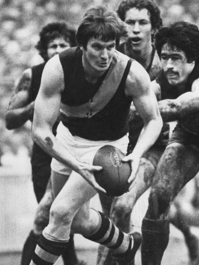 Royce Hart is one of four Tasmanian AFL Legends.