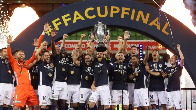 Melbourne Victory celebrate their victory in the FFA Cup final. Picture: Robert Cianflone/Getty Images