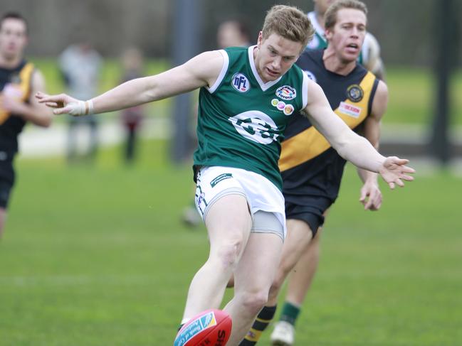 Alex Rintoul in action for Greensborough in 2013. 